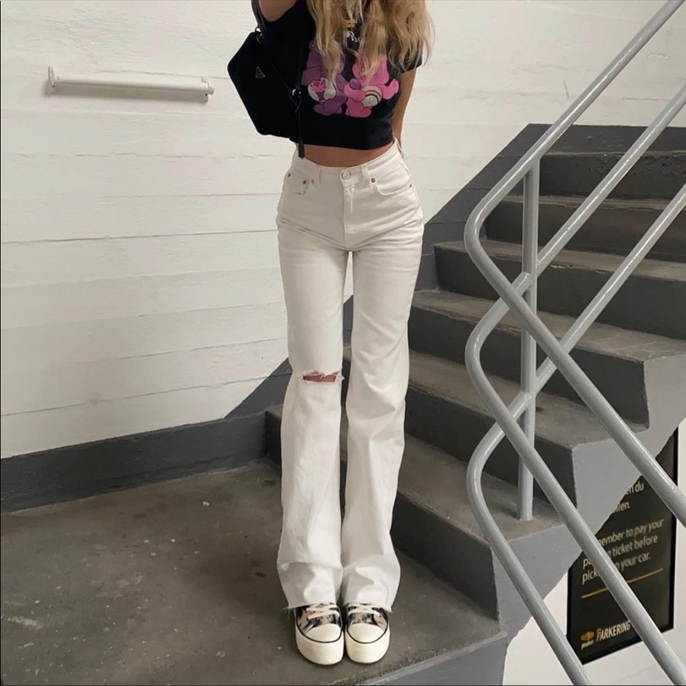 PULL & BEAR WHITE JEANS